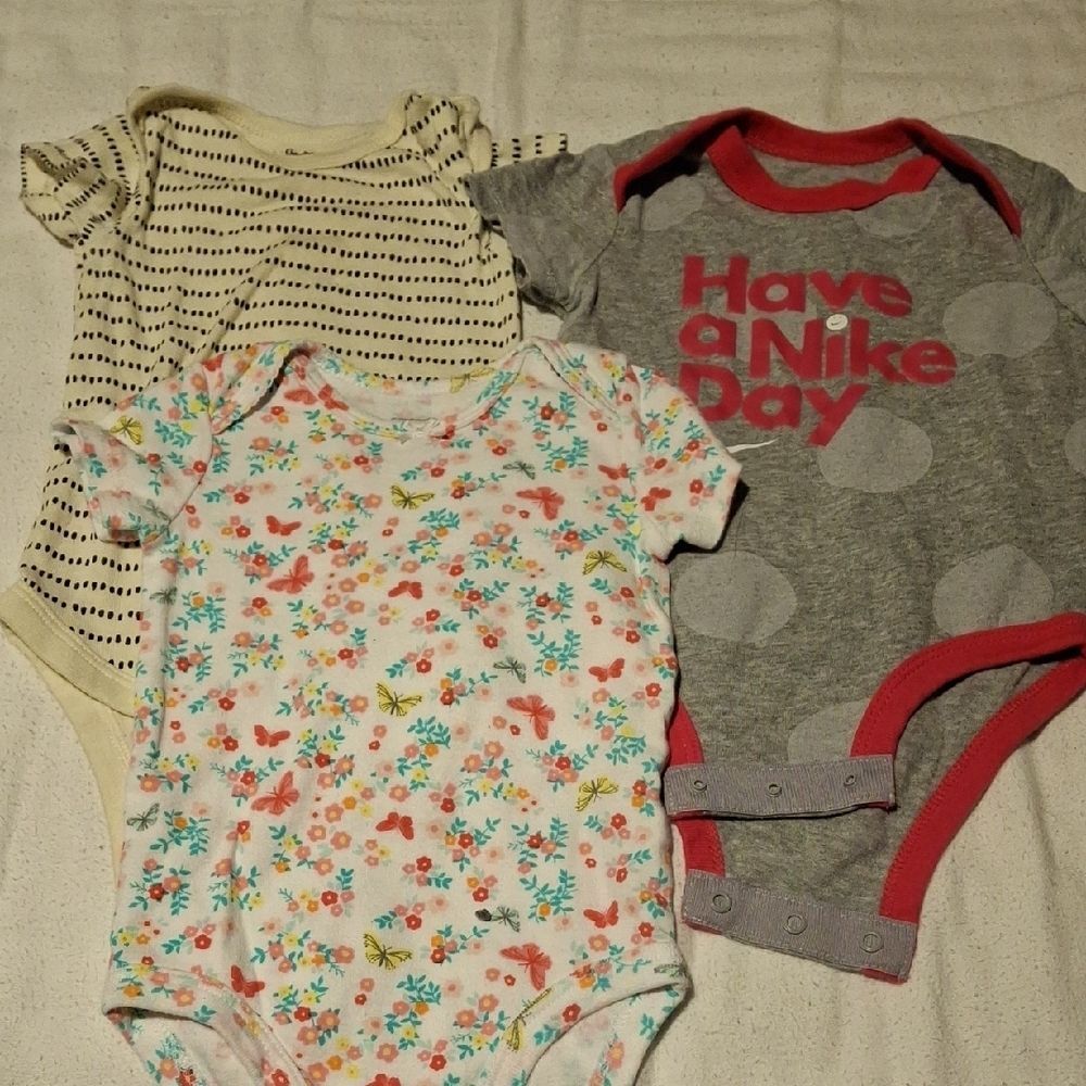 Nike Gray and Pink Bodysuit for Effortless Style (Chi029)
